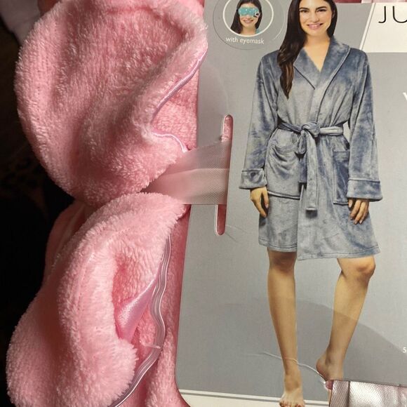Barbie Pink Fleece Robe with Eye Mask - Picture 1 of 2